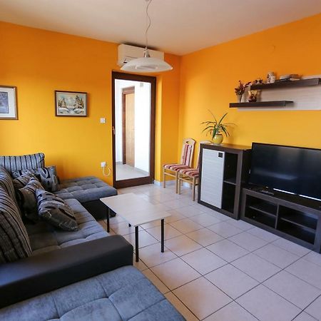 Apartment Sunny Place プーラ エクステリア 写真